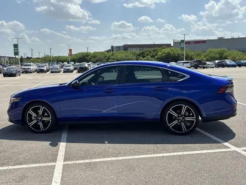 Still Night Pearl 2024 Honda Accord Hybrid Sport
