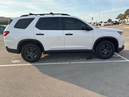 2023 Honda Pilot TrailSport
