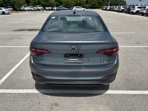 Platinum Gray Metallic 2024 Volkswagen Jetta 1.5T SE