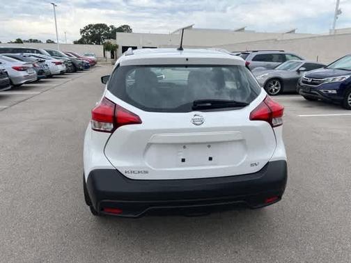 2018 Nissan Kicks SV