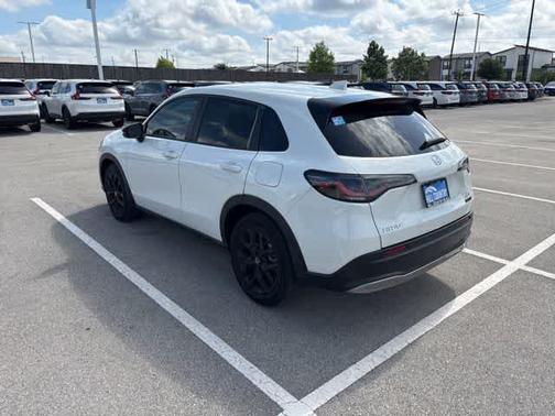 Platinum White Pearl 2024 Honda HR-V Sport