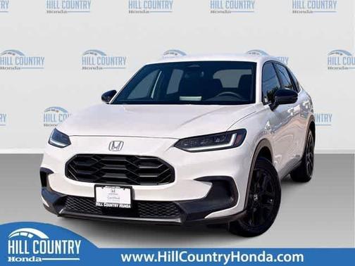 Platinum White Pearl 2024 Honda HR-V Sport