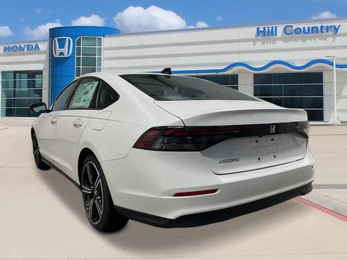 Platinum White Pearl 2026 Honda Accord SE