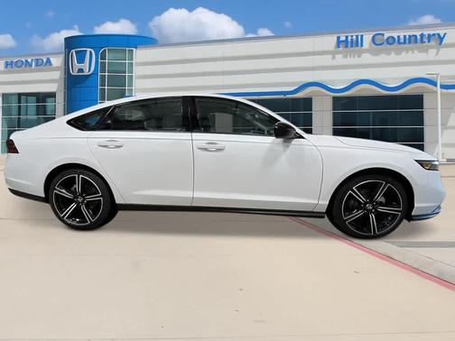 Platinum White Pearl 2026 Honda Accord SE