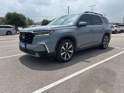Sonic Gray Pearl 2023 Honda Pilot Elite