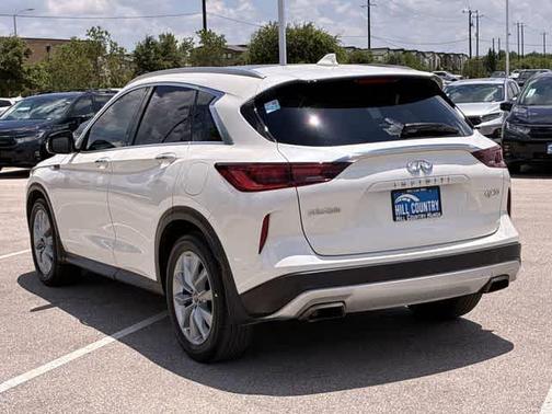 Majestic White 2022 INFINITI QX50 Luxe