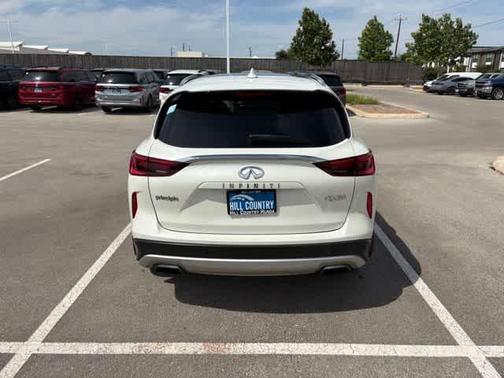 Majestic White 2022 INFINITI QX50 Luxe