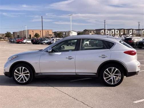 2017 INFINITI QX50 Base