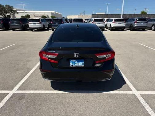 Crystal Black Pearl 2022 Honda Accord Hybrid Sport