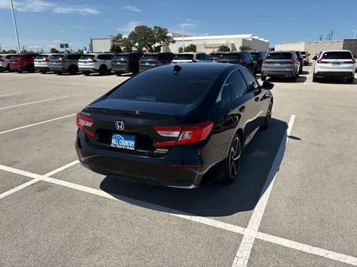 Crystal Black Pearl 2022 Honda Accord Hybrid Sport