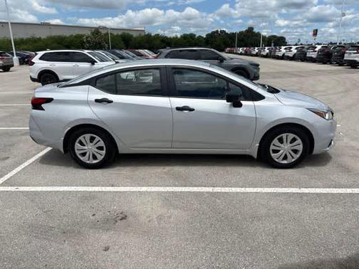 Brilliant Silver Metallic 2020 Nissan Versa S