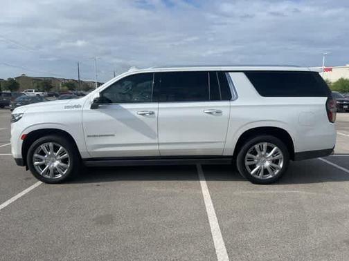 2023 Chevrolet Suburban High Country