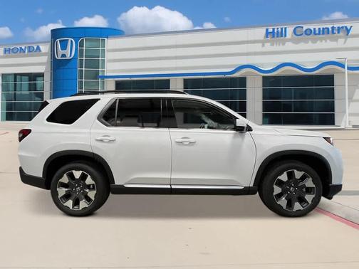Platinum White Pearl 2026 Honda Pilot Elite