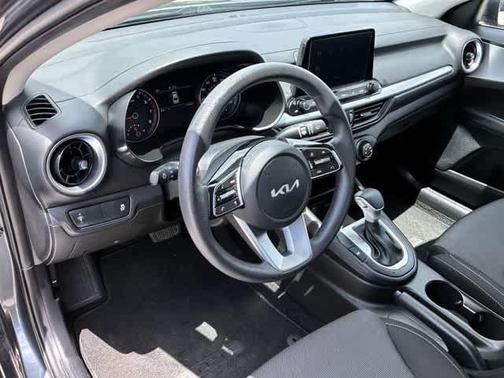 Gravity Gray 2023 Kia Forte LXS