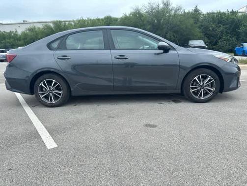 Gravity Gray 2023 Kia Forte LXS
