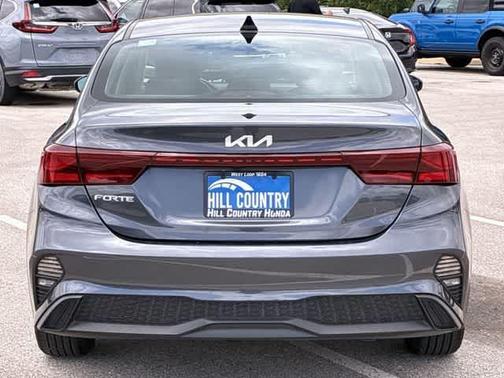 Gravity Gray 2023 Kia Forte LXS