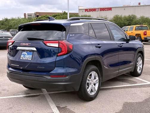 Marine Metallic 2022 GMC Terrain SLE