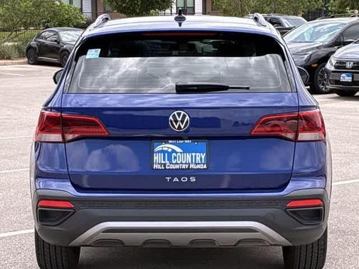 Blue Dusk 2023 Volkswagen Taos 1.5T S