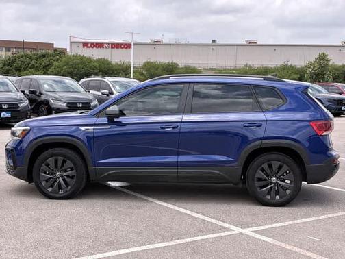 Blue Dusk 2023 Volkswagen Taos 1.5T S