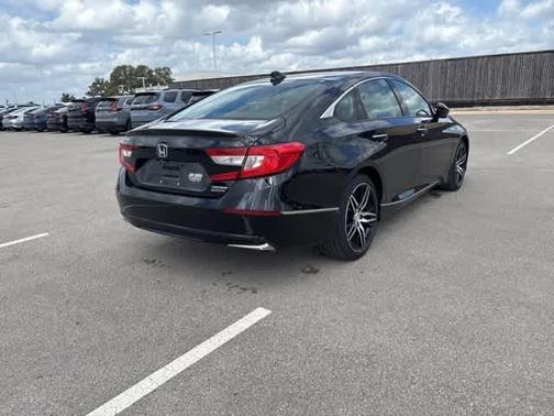 2022 Honda Accord Hybrid Touring