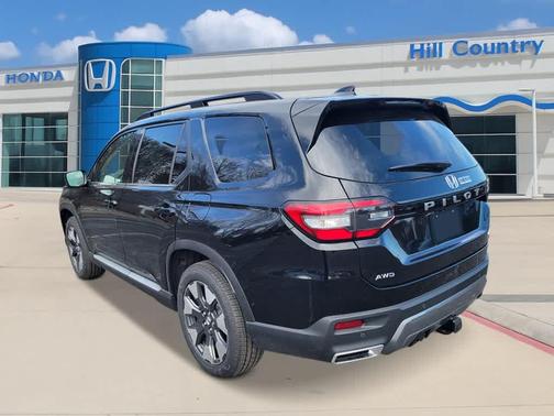 Crystal Black Pearl 2026 Honda Pilot Elite
