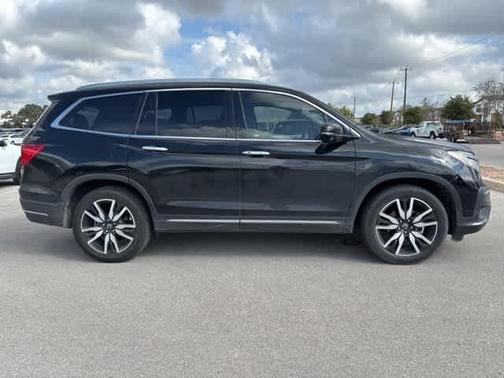 2019 Honda Pilot Touring 7-Passenger