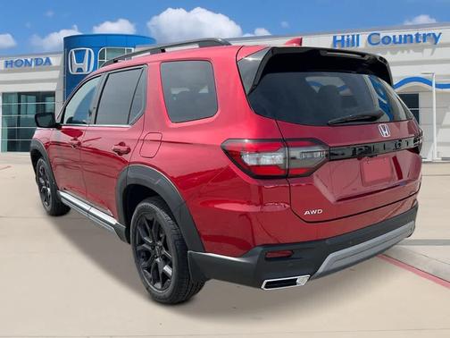2025 Honda Pilot TOURING+