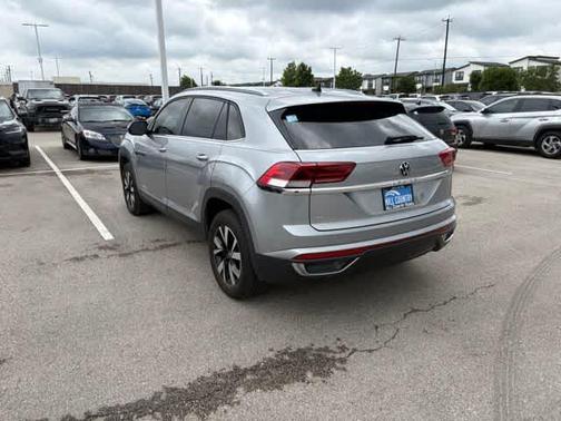 Pyrite Silver Metallic 2021 Volkswagen Atlas Cross Sport 2.0T SE