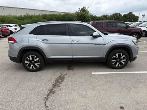 Pyrite Silver Metallic 2021 Volkswagen Atlas Cross Sport 2.0T SE