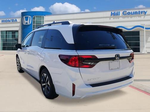 Platinum White Pearl 2026 Honda Odyssey EX-L