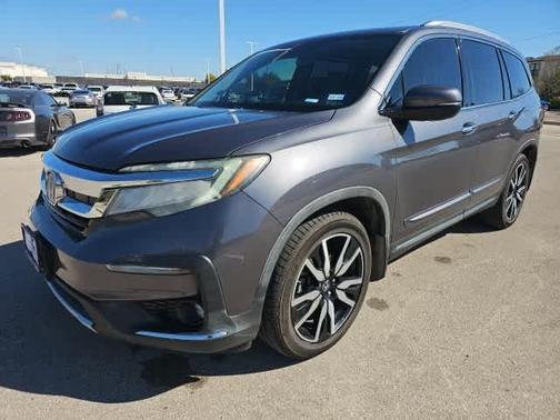 2019 Honda Pilot Touring 8-Passenger