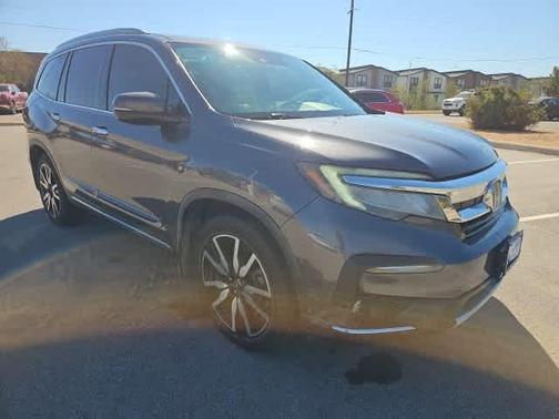 2019 Honda Pilot Touring 8-Passenger