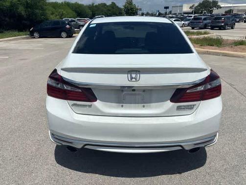 2017 Honda Accord Sport SE