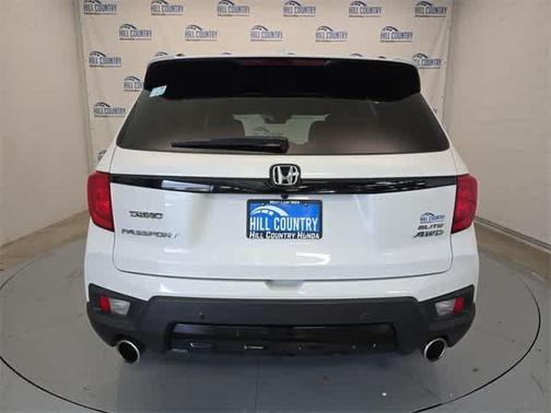 2023 Honda Passport Elite