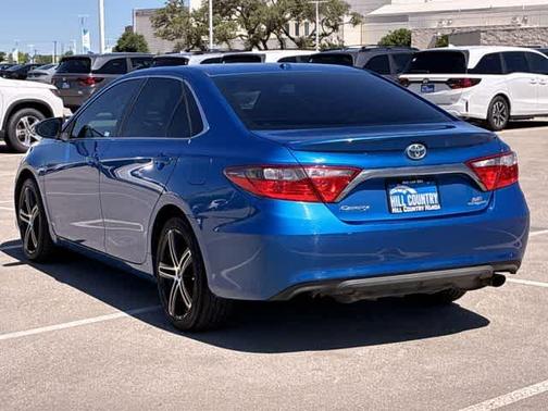 2016 Toyota Camry SE