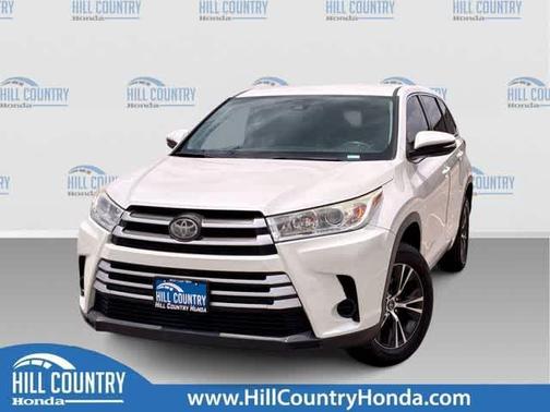 Blizzard Pearl 2018 Toyota Highlander LE