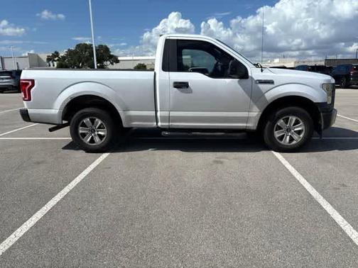 Oxford White 2017 Ford F-150 XL