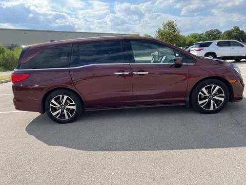 2018 Honda Odyssey Elite