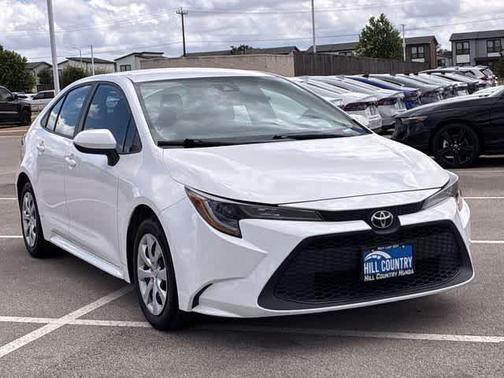 White 2022 Toyota Corolla LE