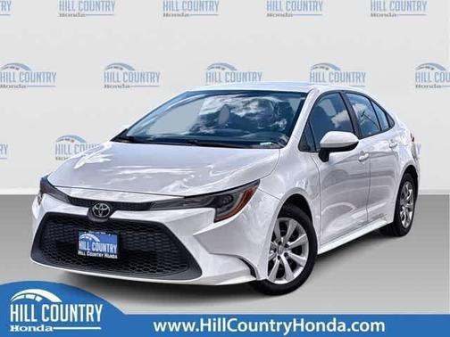 White 2022 Toyota Corolla LE