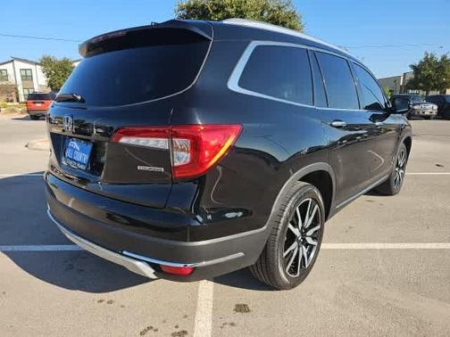 2019 Honda Pilot Touring 8-Passenger