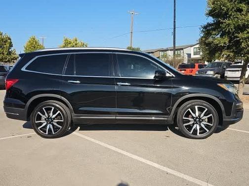 2019 Honda Pilot Touring 8-Passenger