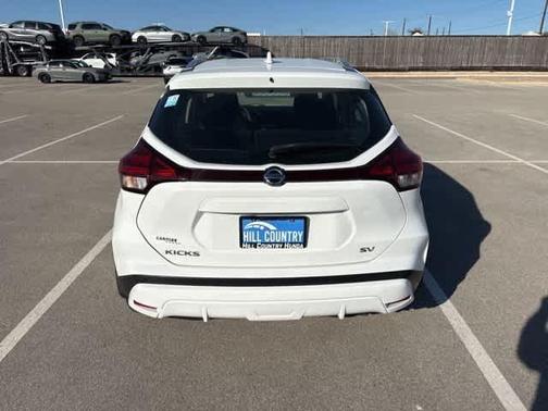 2021 Nissan Kicks SV