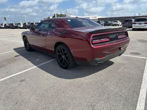 Octane Red Pearlcoat 2021 Dodge Challenger SXT