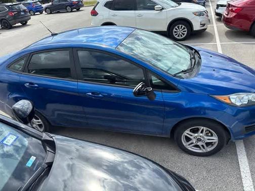 Lightning Blue Metallic 2019 Ford Fiesta SE