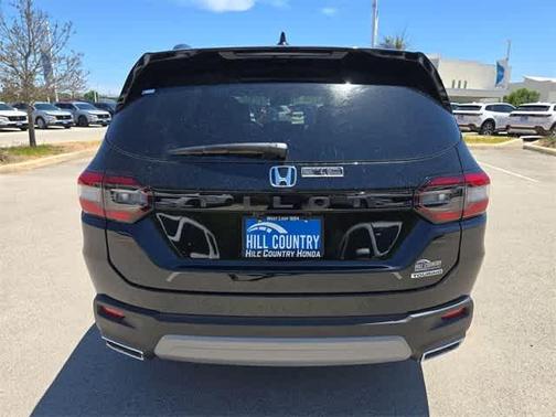 2025 Honda Pilot TOURING+