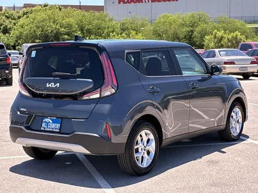 Gravity Gray 2024 Kia Soul LX