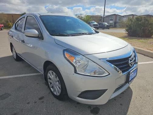 2019 Nissan Versa 1.6 S+