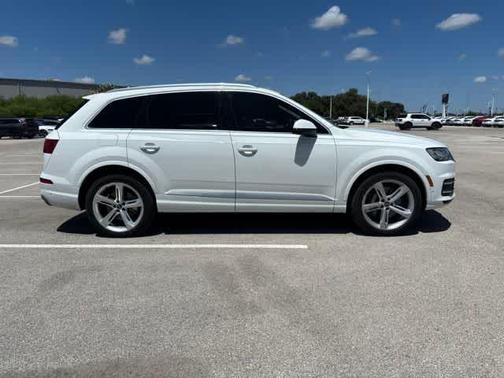 Carrara White 2019 Audi Q7 55 Prestige