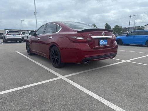 Scarlet Ember 2017 Nissan Altima 2.5 SR